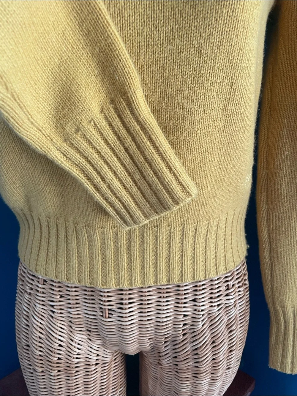 Tory Sport 100% Cashmere Crew Neck Sweater Mustard Yellow Logo Size XS